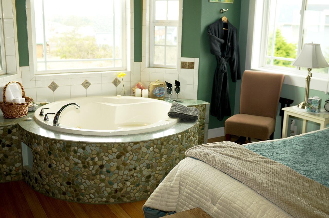 Collins Inn & Seaside Cottages (Adults Only) Ocean Shores Εξωτερικό φωτογραφία