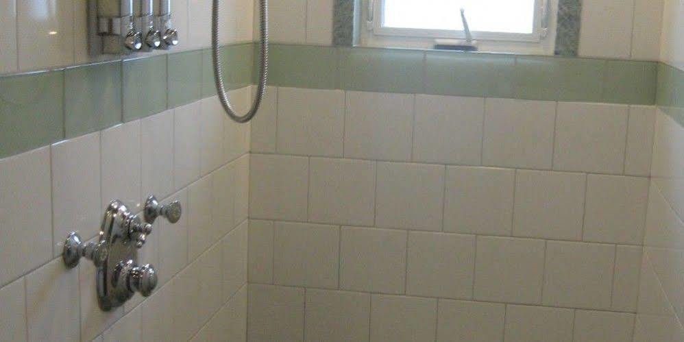 Collins Inn & Seaside Cottages (Adults Only) Ocean Shores Εξωτερικό φωτογραφία