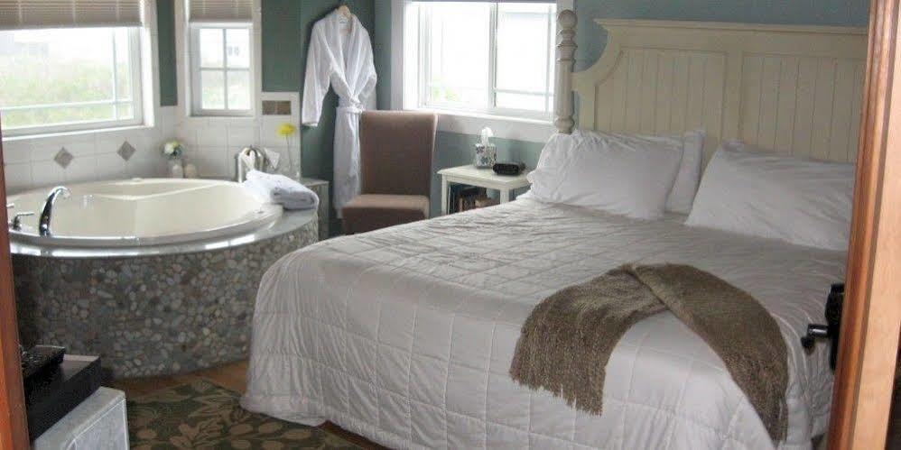 Collins Inn & Seaside Cottages (Adults Only) Ocean Shores Εξωτερικό φωτογραφία